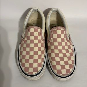 Vans pink checkered shoes